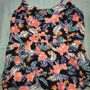 Hawaiian floral tank top